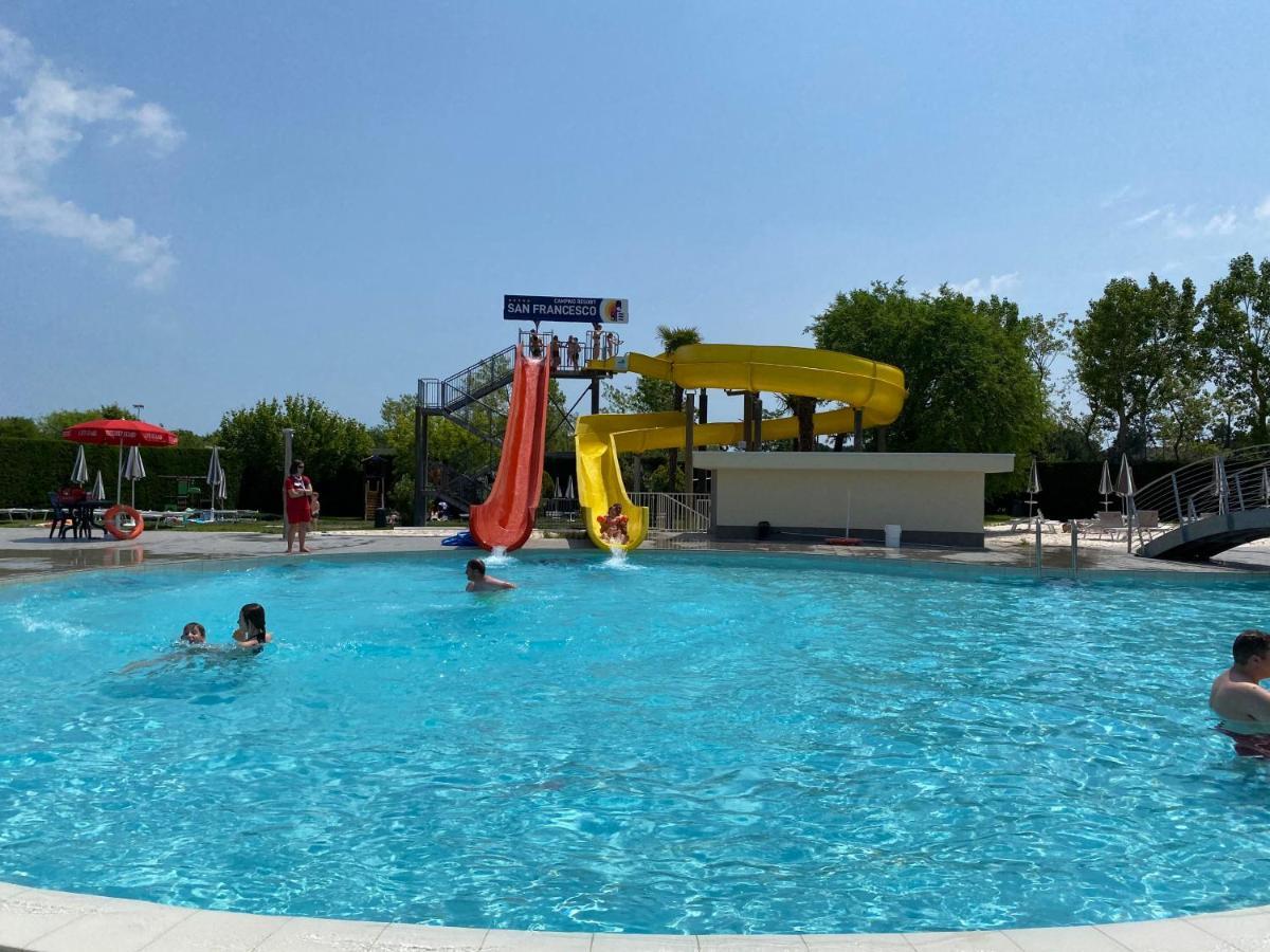 Volare Camp In Villaggio San Francesco Дуна-Верде Экстерьер фото